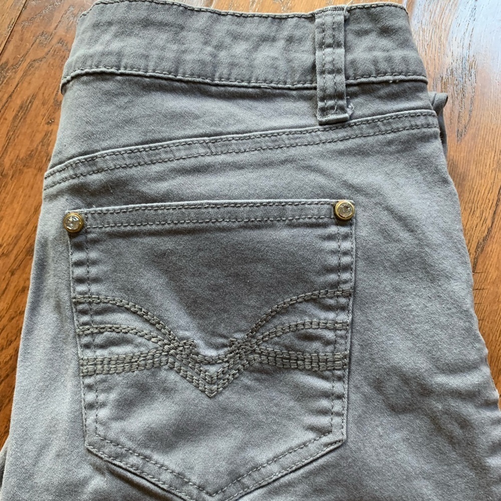 New Directions Gray Rhinestone Skinny Jeans